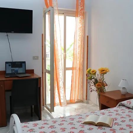 Appartamenti Villa Tropeano Holiday home *