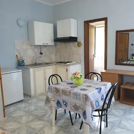 Appartamenti Villa Tropeano Holiday home *
